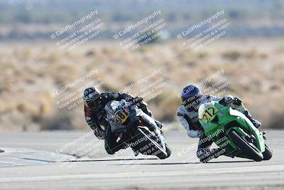 media/Dec-07-2025-CVMA (Sun) [[3e7d2de5dc]]/Race 12- Formula 40 MW and LW/